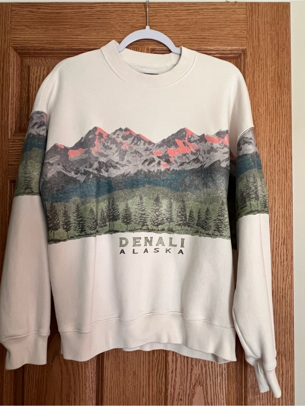 Abercrombie & Fitch Cream Crewneck with Multicolor Mountain Graphic